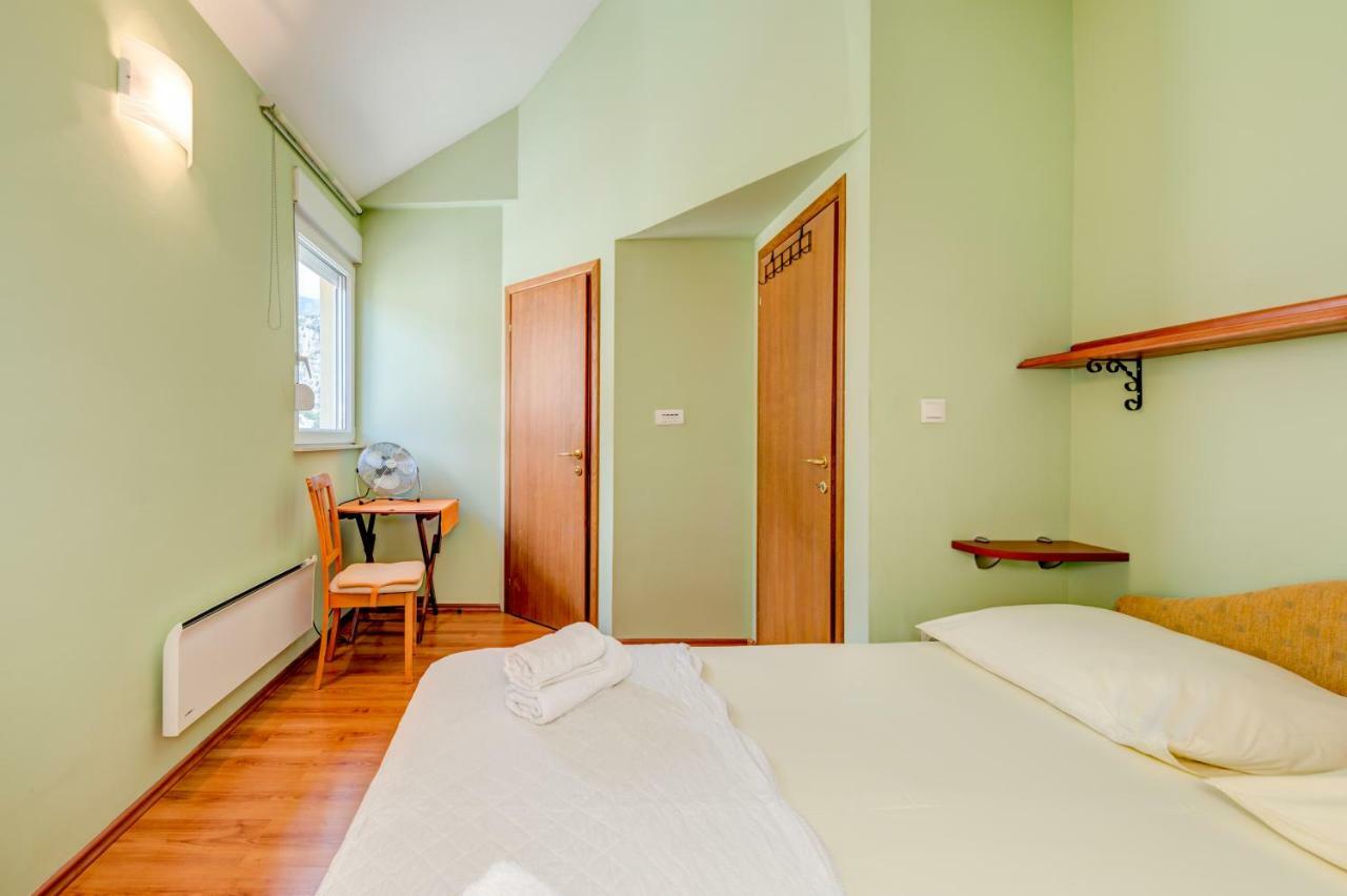 Apartamento Natali Omiš Exterior foto