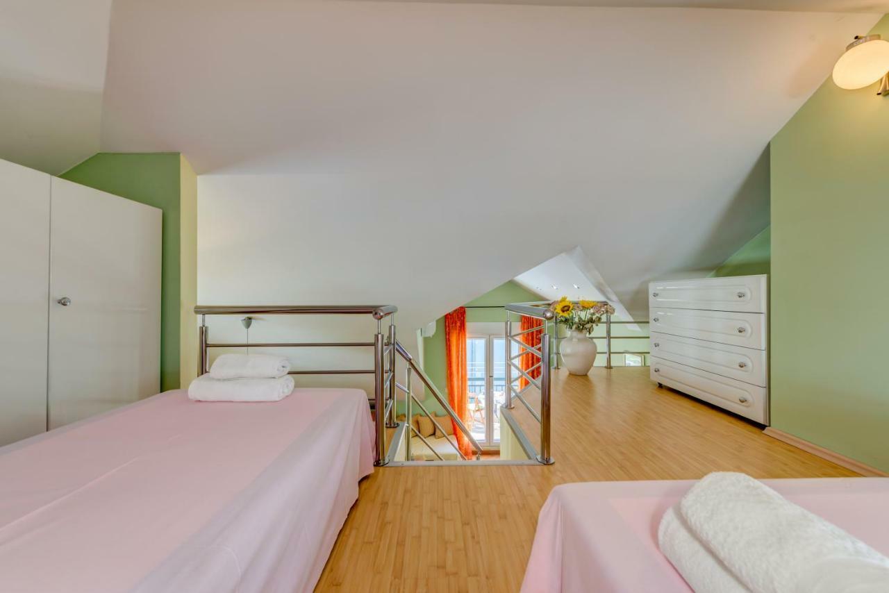 Apartamento Natali Omiš Exterior foto